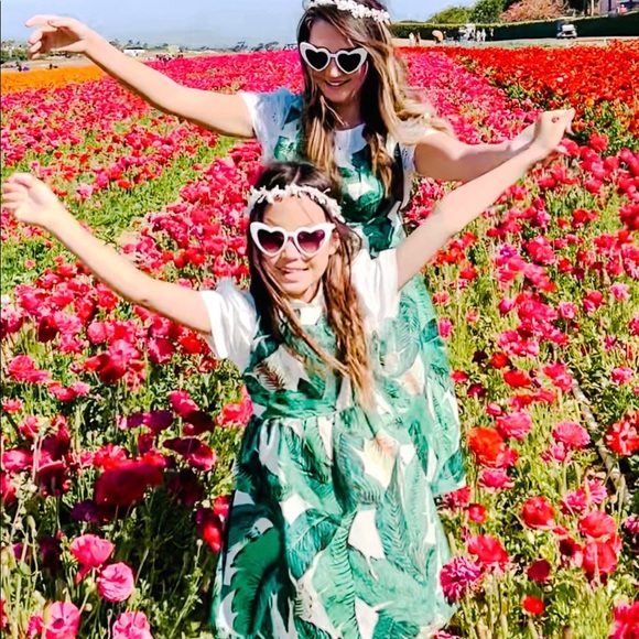 Mommy and me matching dresses this is the woman’s listing - Picture 3 of 6